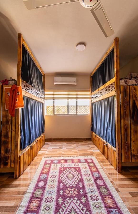 Хостел Hakaia Community Акаба Экстерьер фото